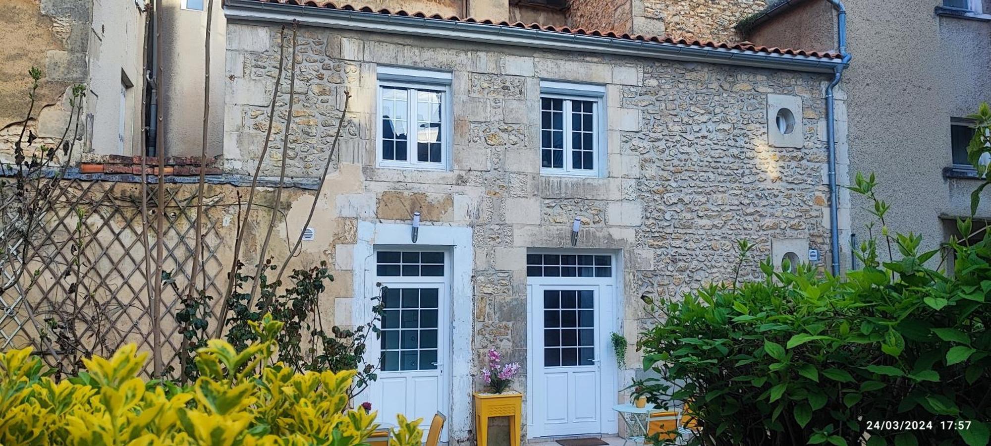 Le Cocoon Dore Poitiers Exteriér fotografie